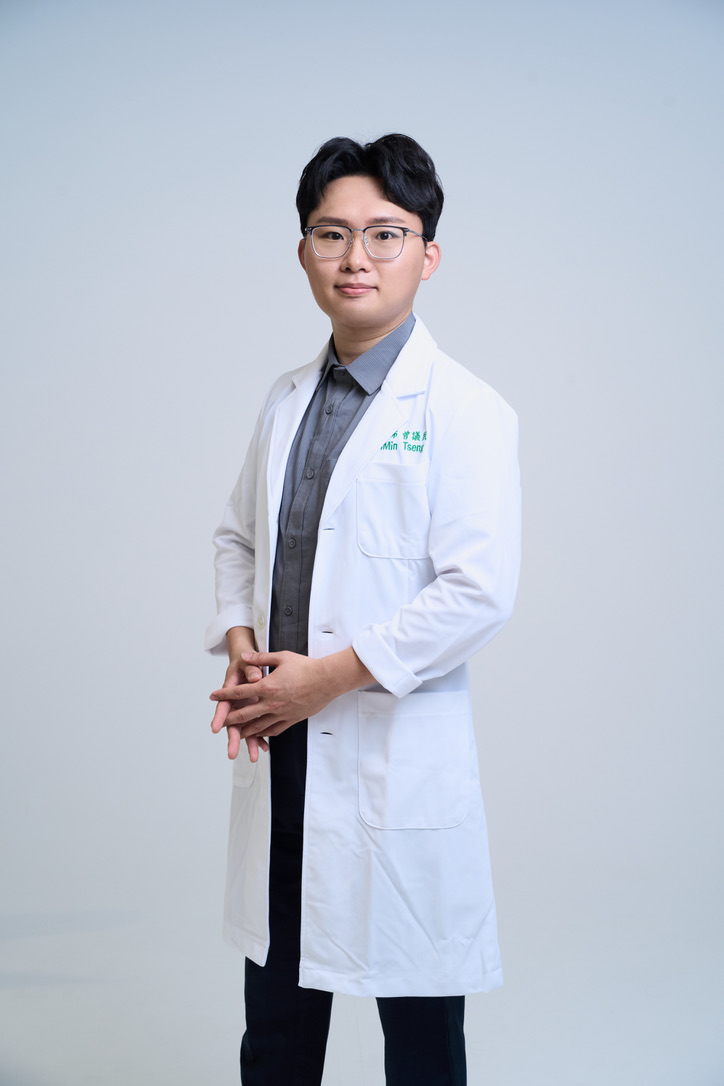 Dr. Tseng Imin